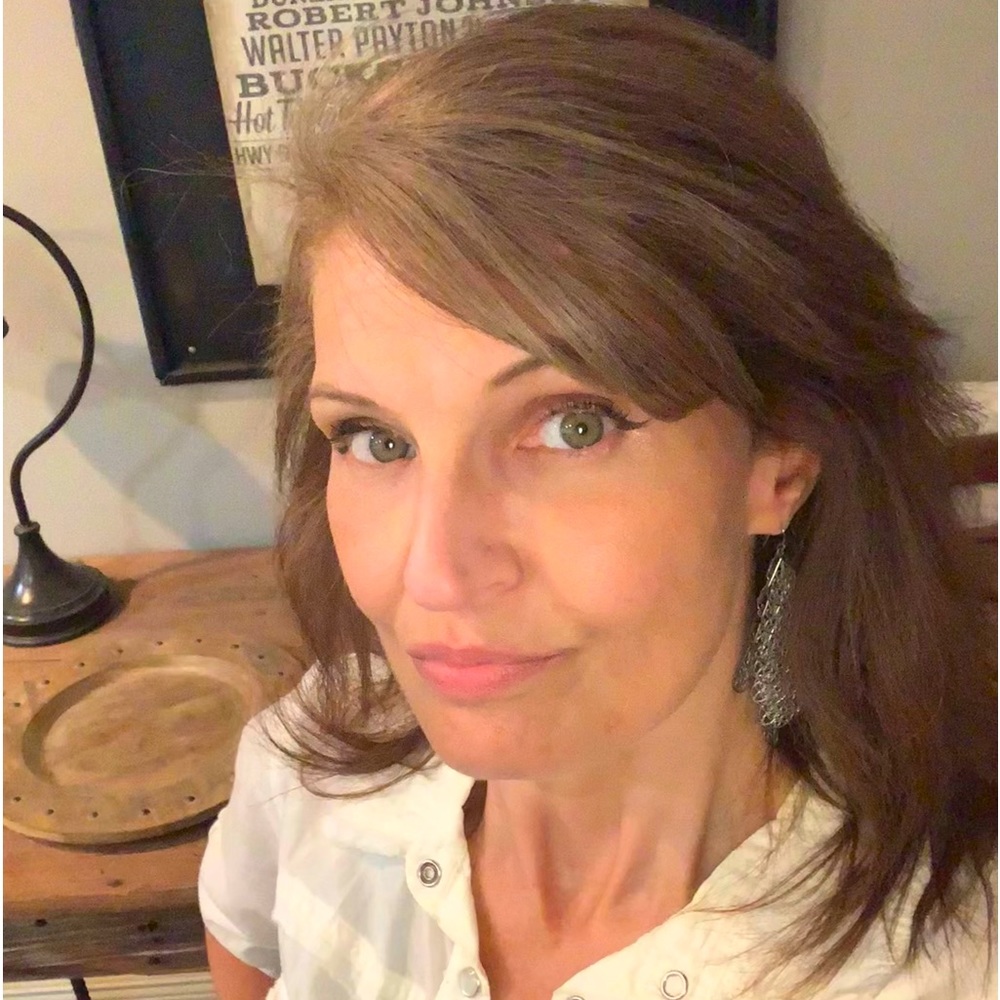 Meet your Posher, Linda